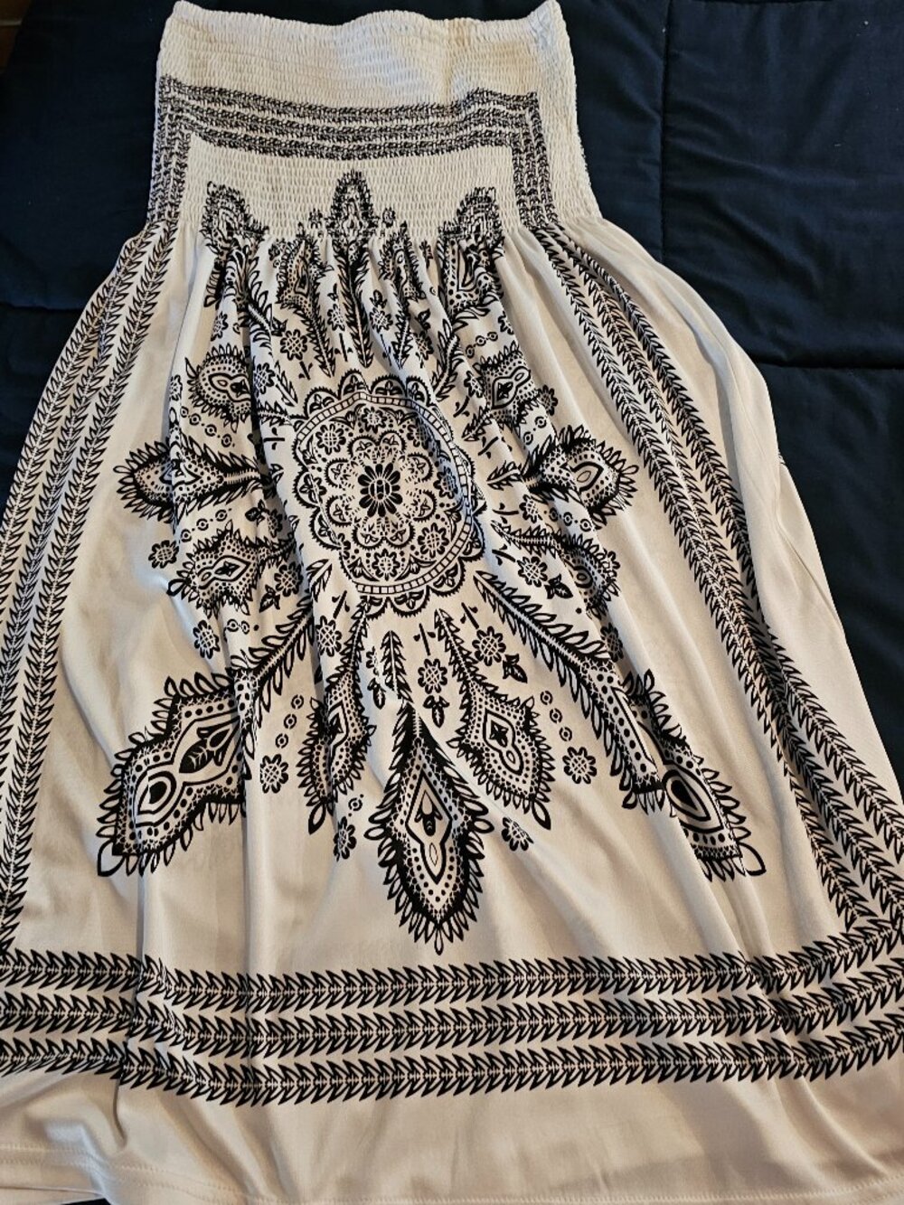 White And Black Pattern Strapless Dress Sz M, Venus